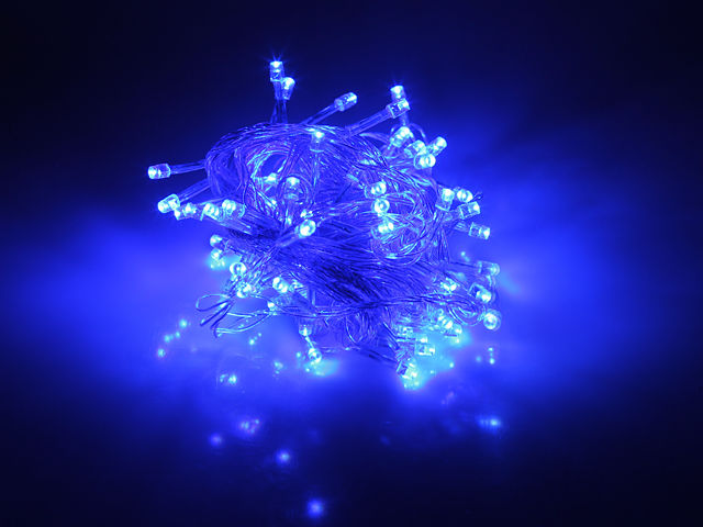 Гирлянда светодиодная голубая (синяя) 100 LED, прозрачный провод