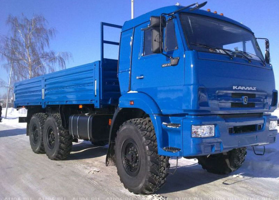 Бортовой грузовик КамАЗ-43118-6013-50 с лебедкой