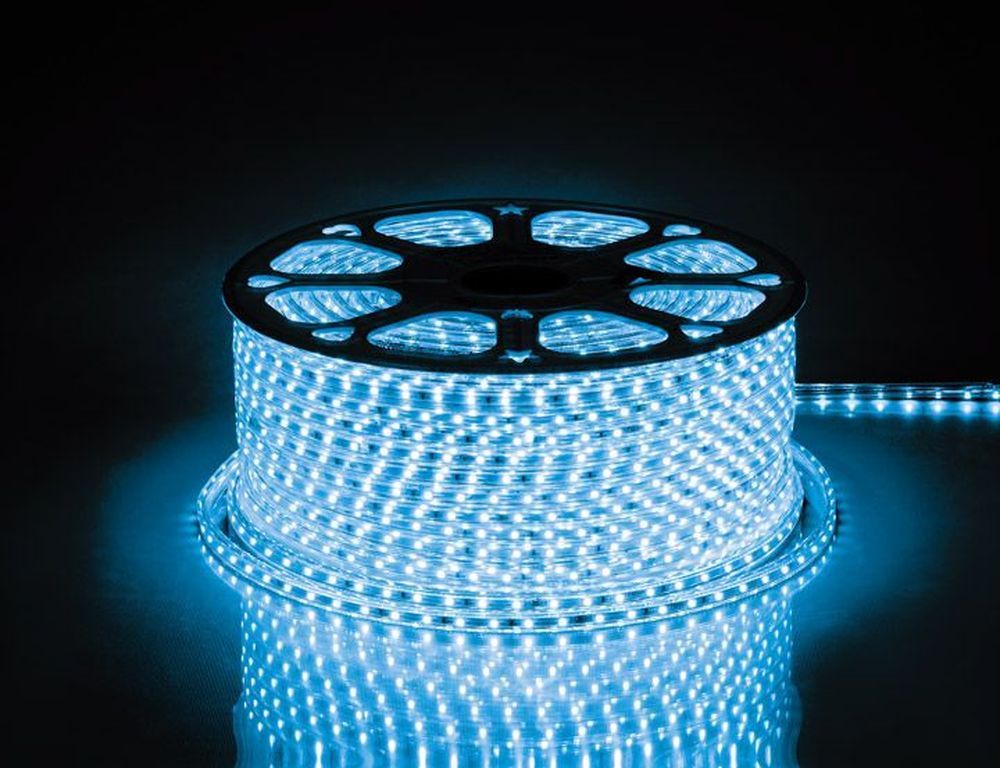 Светодиодная LED лента Feron LS704 26242 60SMD(2835)/м 4.4Вт/м 100м IP65 220V синий