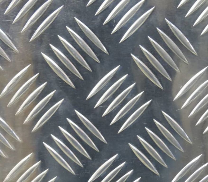 Лист алюминиевый рифленый 1,5х1500х3000 АМг2 ТУ 1-801-20-2008