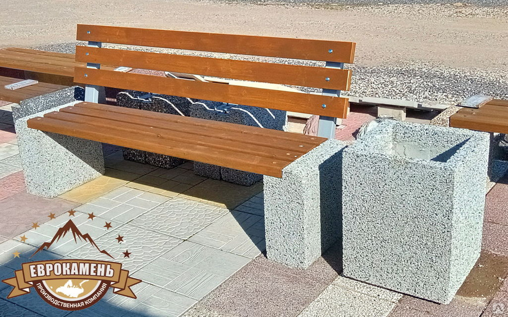  уличная бетонная с фактурой мрамор Шахматка 1900х450х470мм .